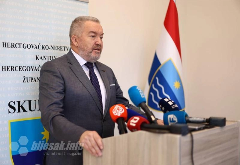 Ministar Velagić pozvan da podnese ostavku
